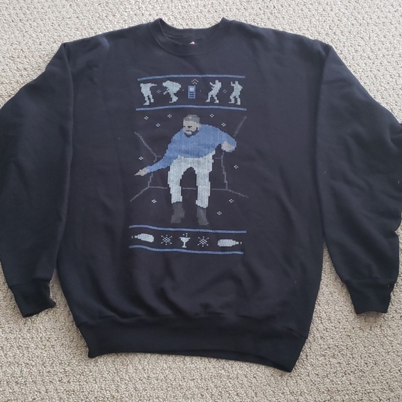 Gildan Other - Drake Christmas Sweatshirt size M